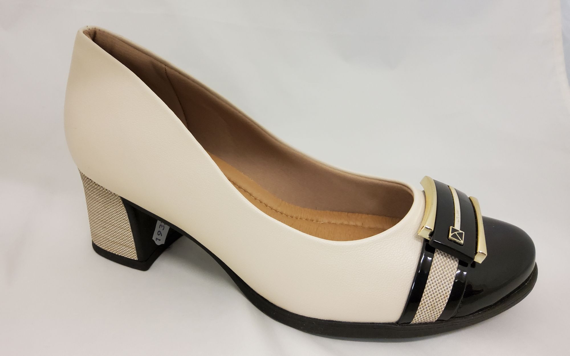 elegáns női félcipő 130209 02 NAPA OFF WHITE /NAPA PRETO